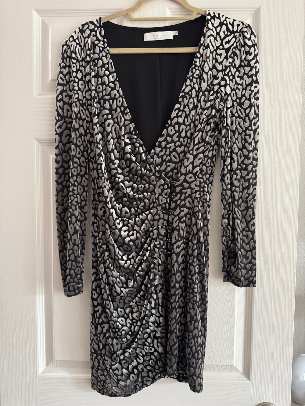 Astr Black & Silver Metallic Leopard Ruched V-Neck Mini Dress